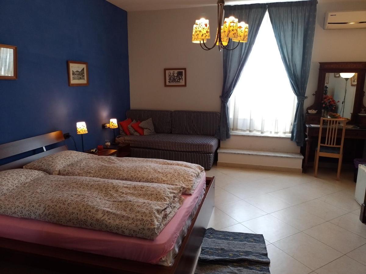 B&B Cupole E Campanili Napoli Eksteriør bilde
