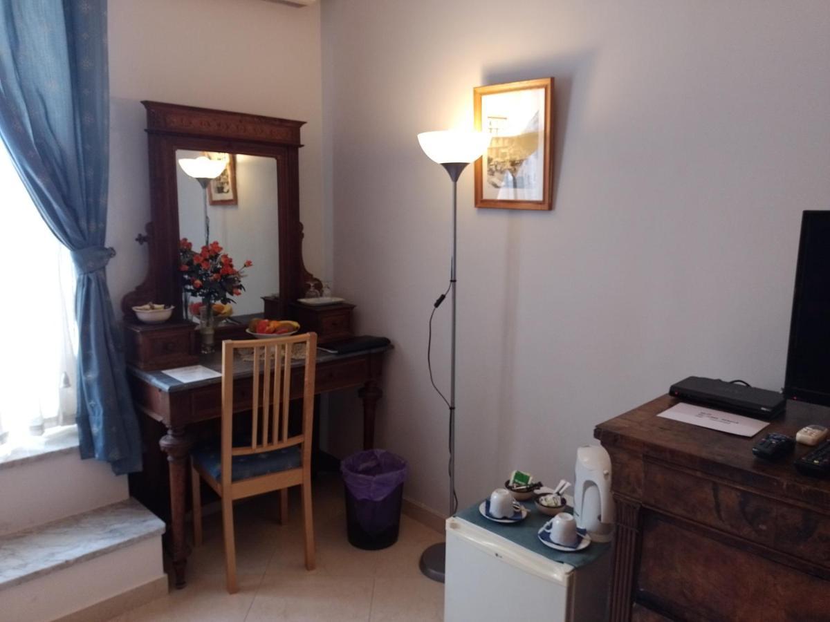 B&B Cupole E Campanili Napoli Eksteriør bilde