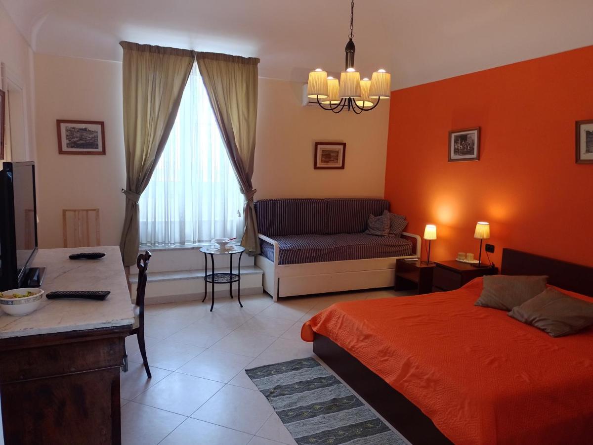 B&B Cupole E Campanili Napoli Eksteriør bilde